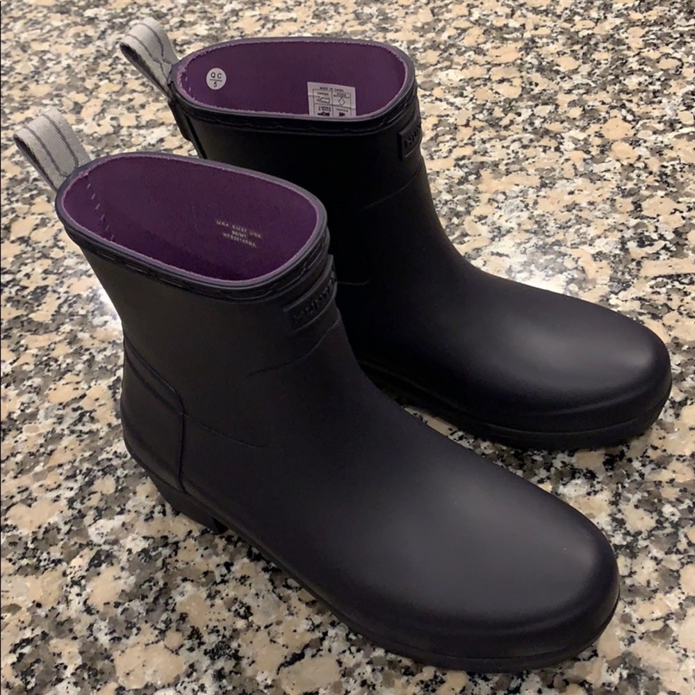 Hunter short boots Navy size 6